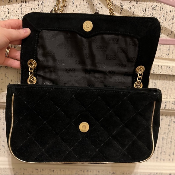 Michael Kors Velvet Gold Chain Bag - Picture 6 of 9